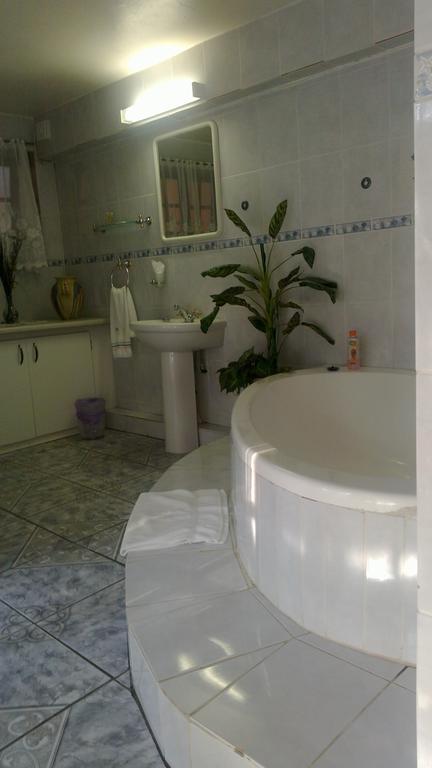 Harmony Guesthouse Mbombela Quarto foto